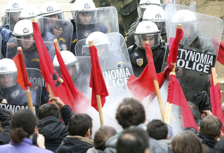 Protestos Na Grécia - Fotos - UOL Economia