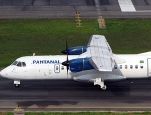 Avião ATR-42, similar ao que sofreu pane hoje