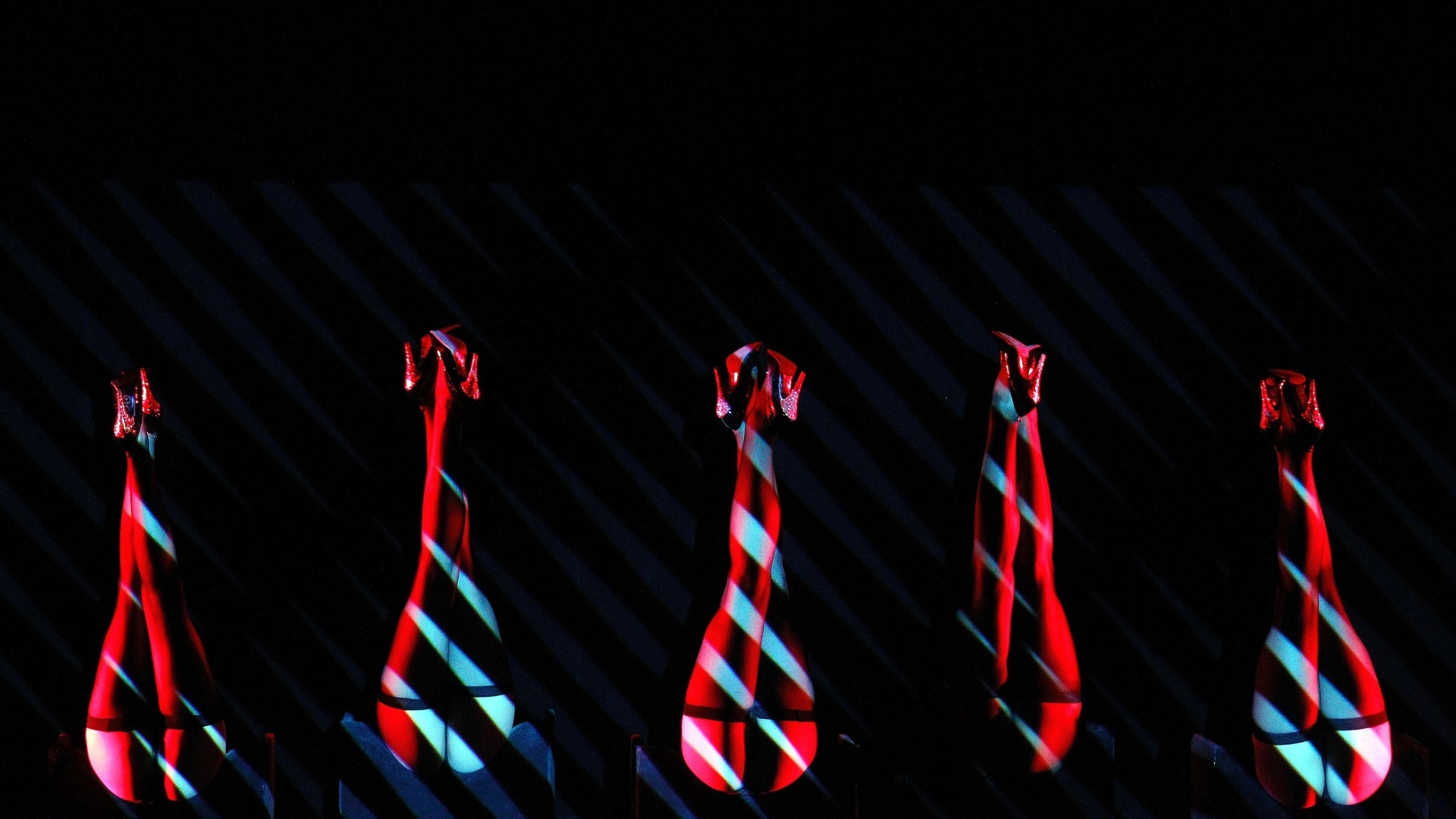 Fotos Conheça as dançarinas do cabaré Crazy Horse 16/05/2012 UOL Economia Fotos Conheça as dançarinas do cabaré Crazy Horse 16/05/2012 UOL Economia