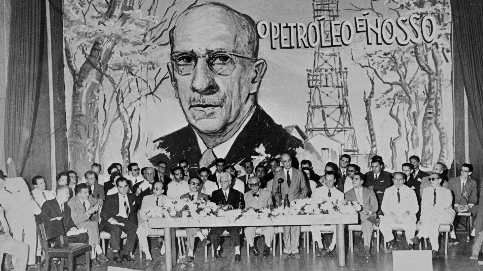 Campanha O Petróleo É Nosso! Instalação do Congresso Nacional de Defesa do Petróleo, promovido pela LEN, com a presença de Felicíssimo Cardoso e Leônidas Cardoso, entre outros - Banco de Imagens Petrobras